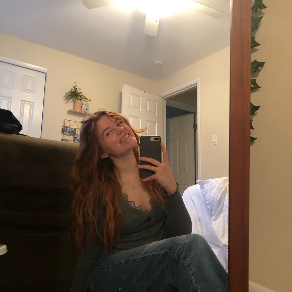 Meet your Posher, Emily